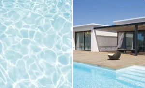 Carrelage mosaique pour piscine mis en valeur par la lumière naturelle.